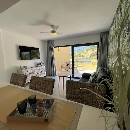 Atlantic Garden Andrew Pool Air Conditioning Holiday home