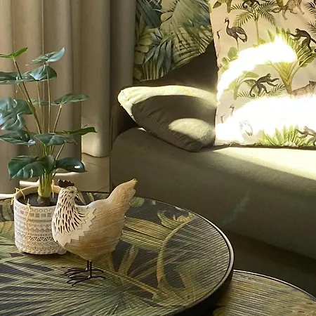 Atlantic Garden Andrew Pool Air Conditioning * קורלחו