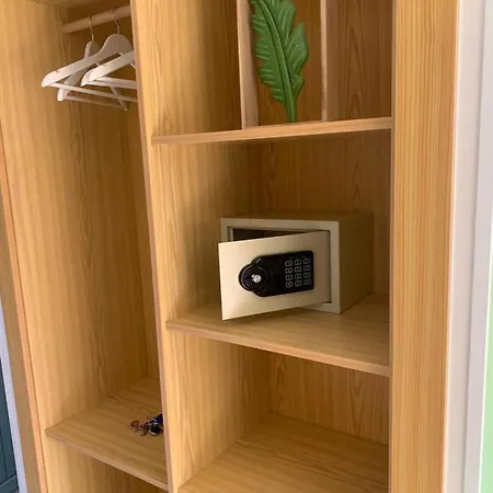 Nyaraló Atlantic Garden Andrew Pool Air Conditioning