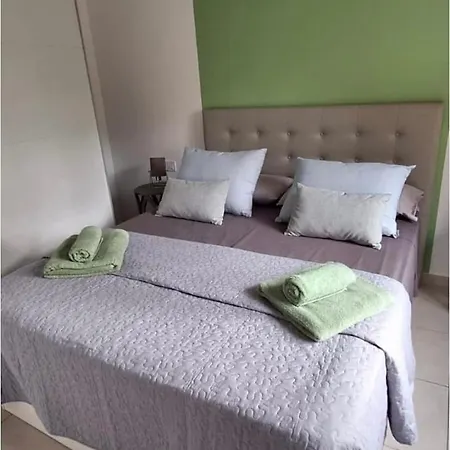 Atlantic Garden Andrew Pool Air Conditioning * קורלחו