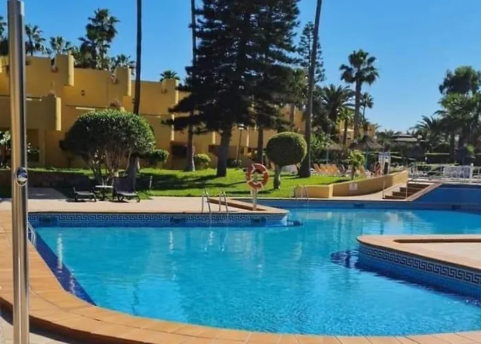 Atlantic Garden Andrew Pool Air Conditioning كوراليهو