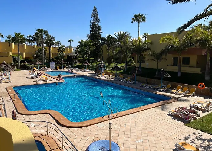 Atlantic Garden Andrew Pool Air Conditioning Casa de Férias *